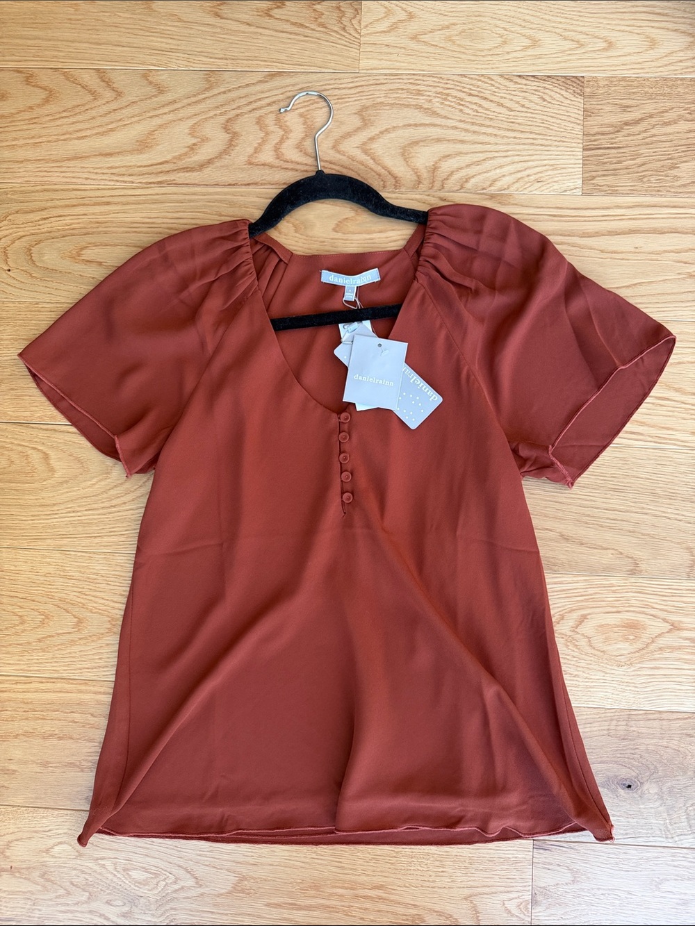 Daniel Rainn Rust Short-Sleeve V-Neck Blouse with Covered Buttons